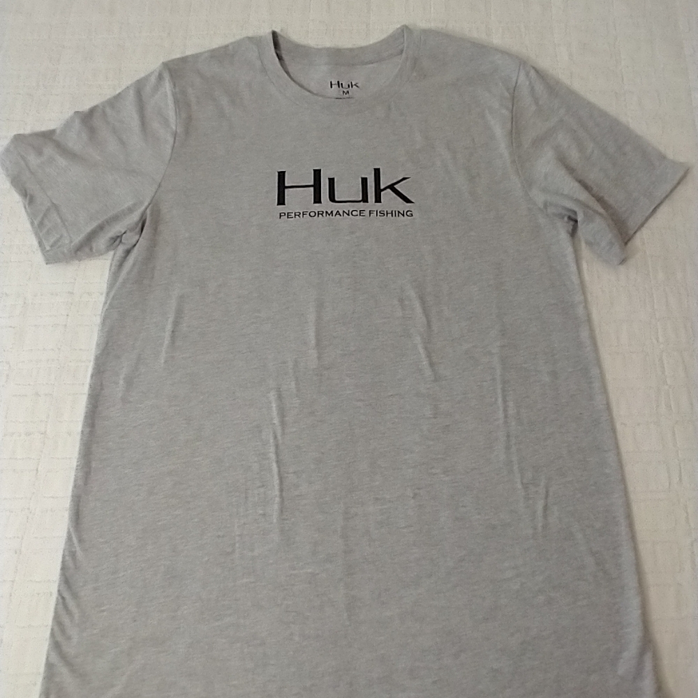 HUK Performance Fishing T-shirt, Men's Size M, Extra Length, Gray